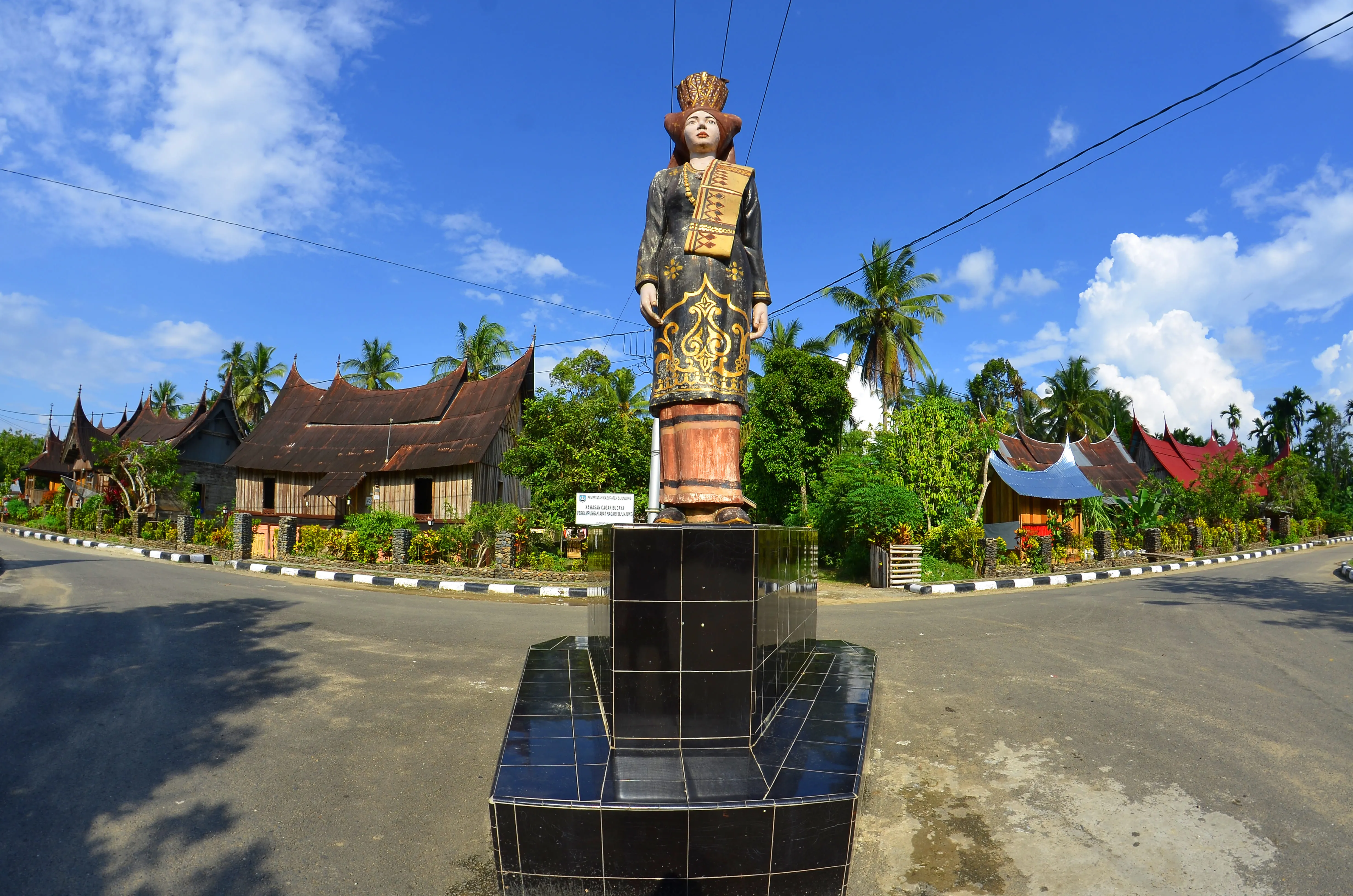 Perkampungan Adat Nagari Sijunjung