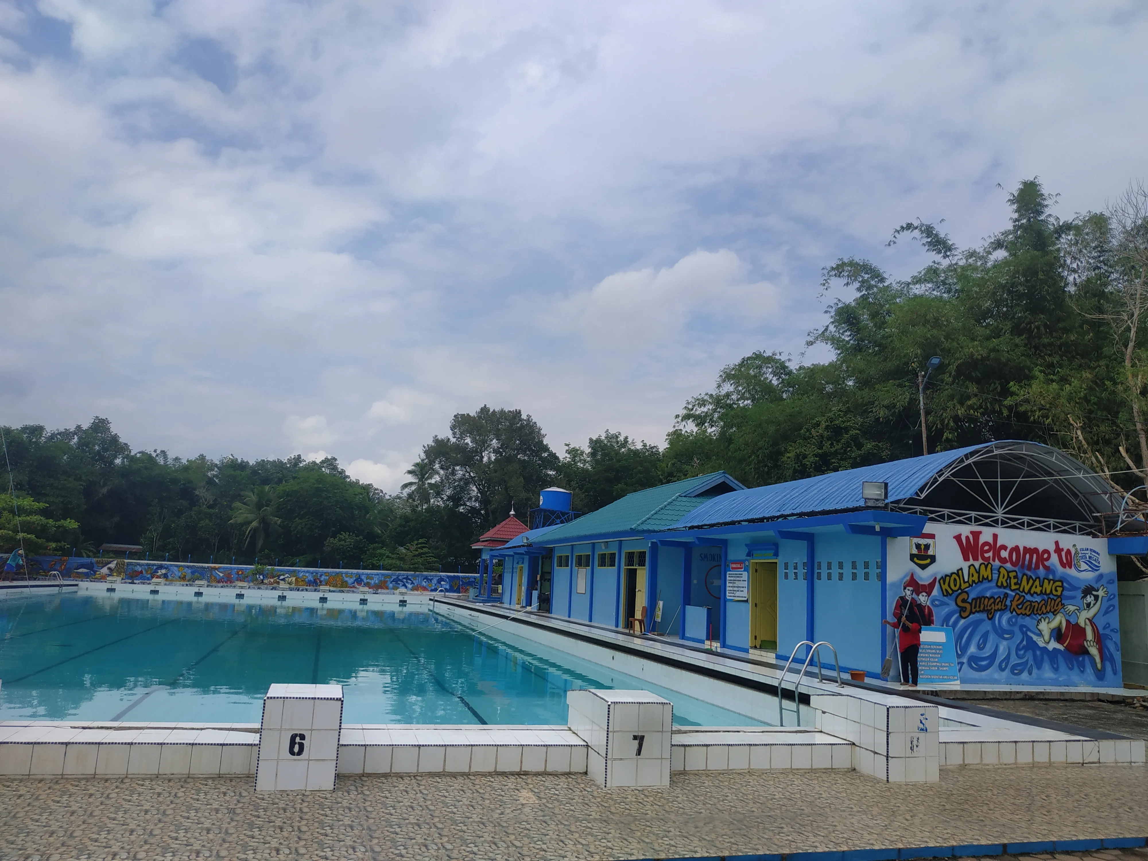 Kolom Renang Sungai Karang Tirta Wisata