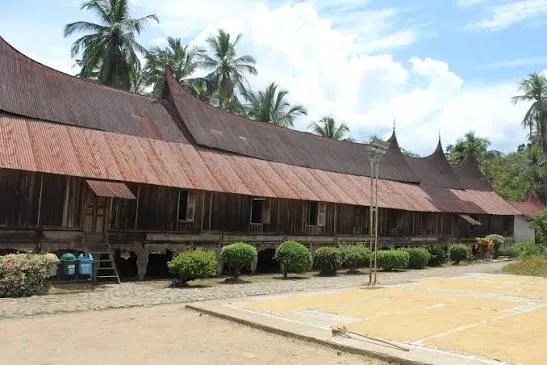 Rumah Gadang 13 Ruang